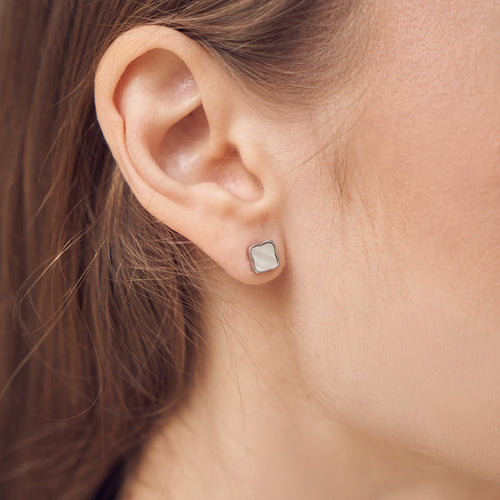 Flora Silver White Earrings